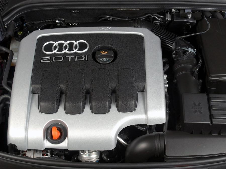 Моторный отсек Audi A3 2.0 TDI (8P) 2003 года  (ZA) (фото 5 из 15)